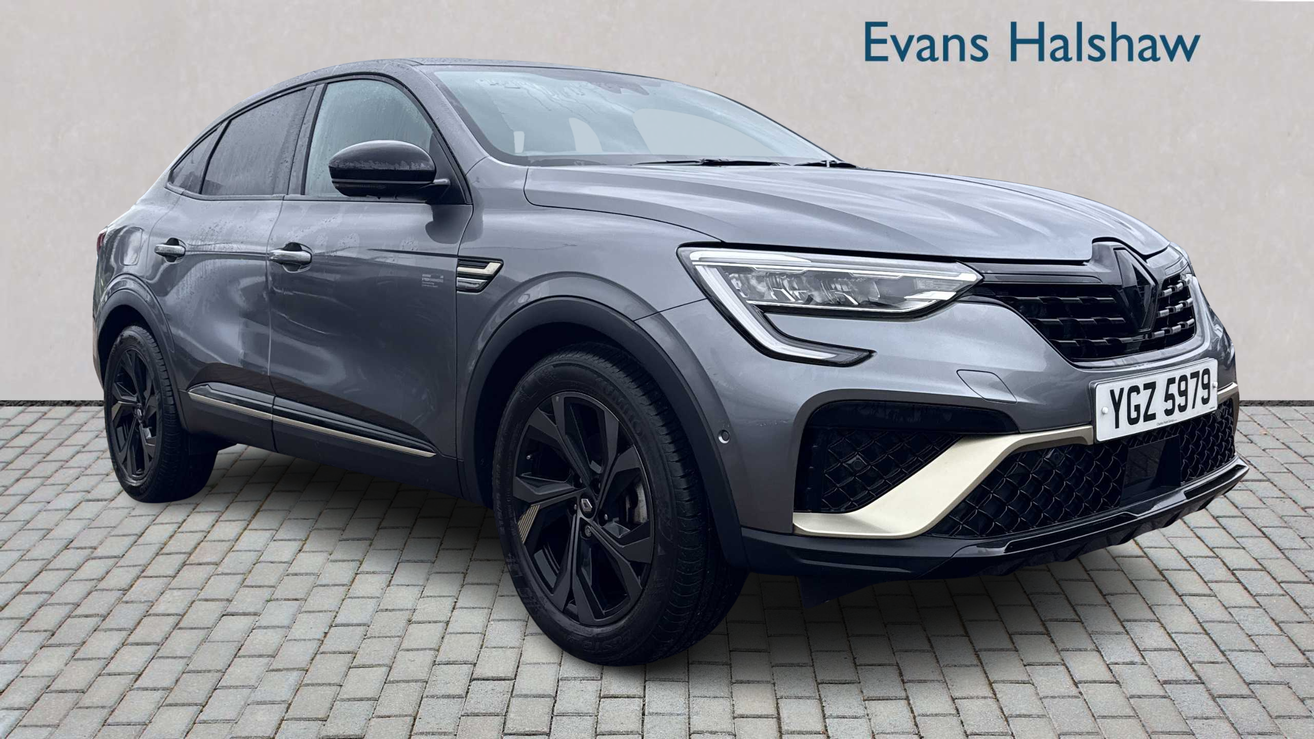 Main listing image - Renault Arkana