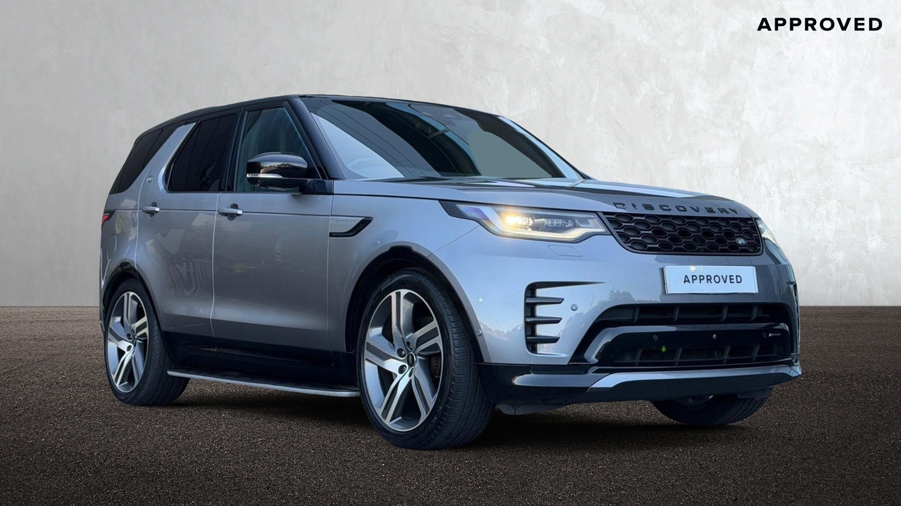 Main listing image - Land Rover Discovery