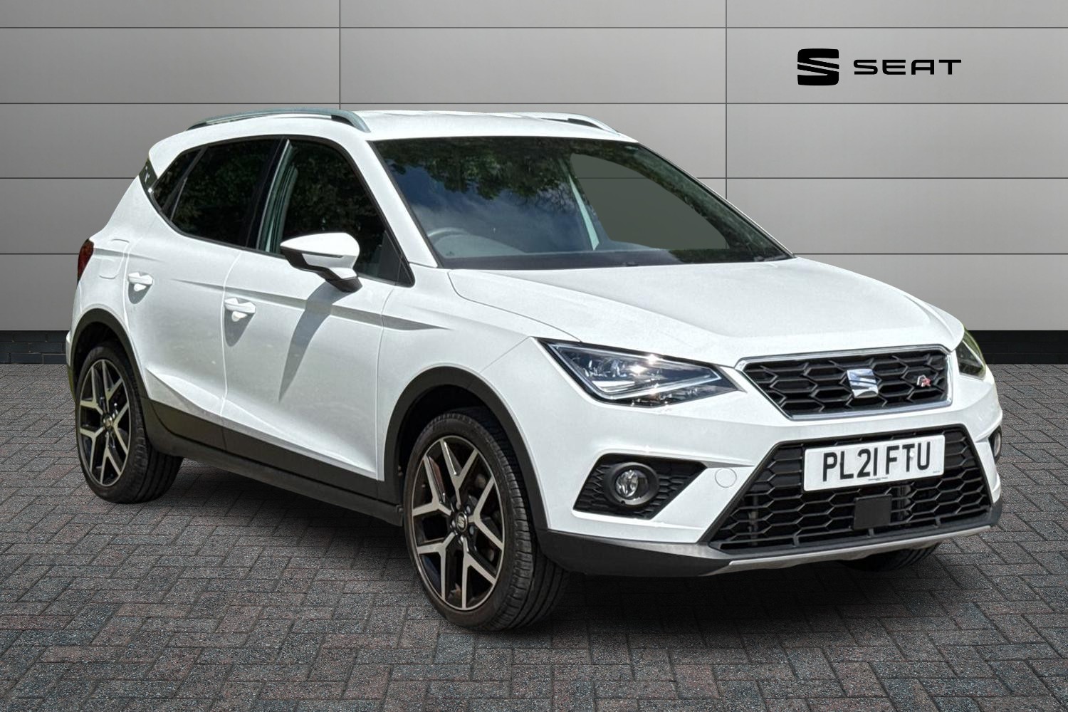 Main listing image - SEAT Arona