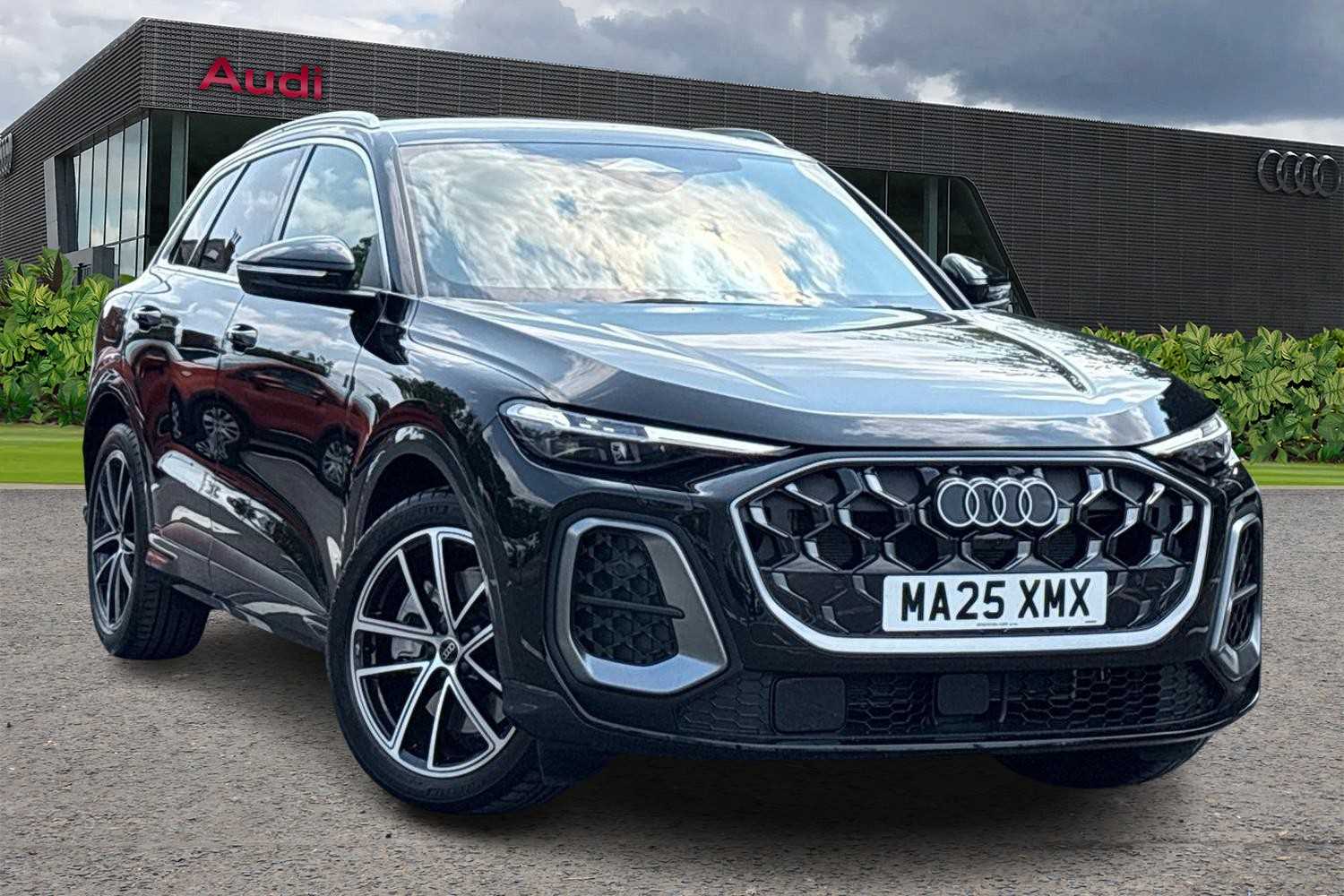 Main listing image - Audi Q5