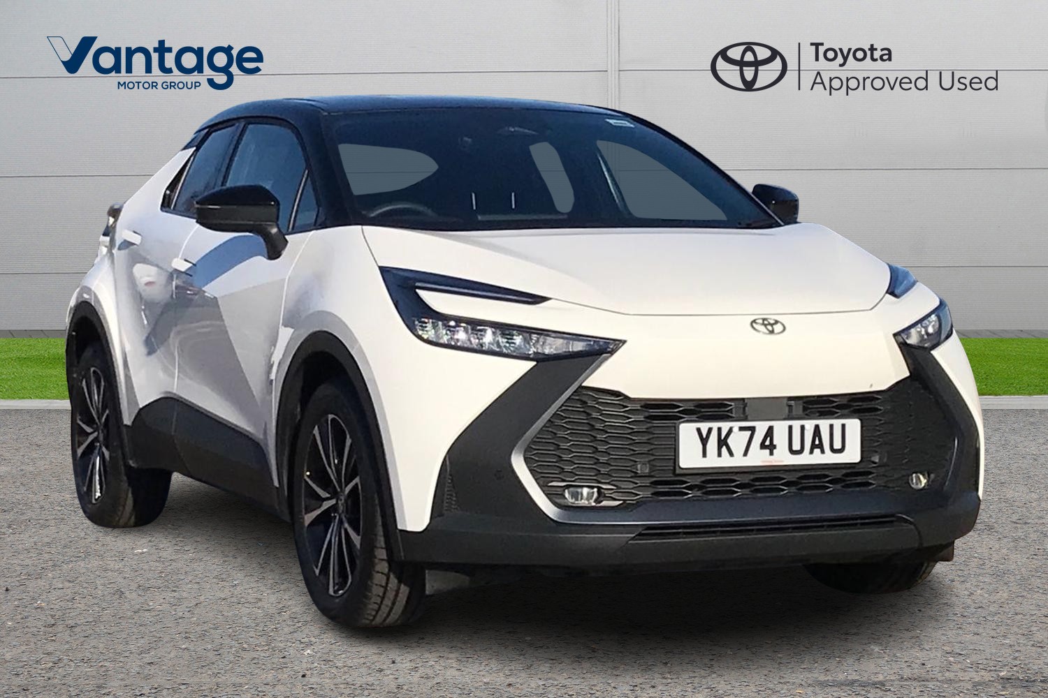 Main listing image - Toyota C-HR