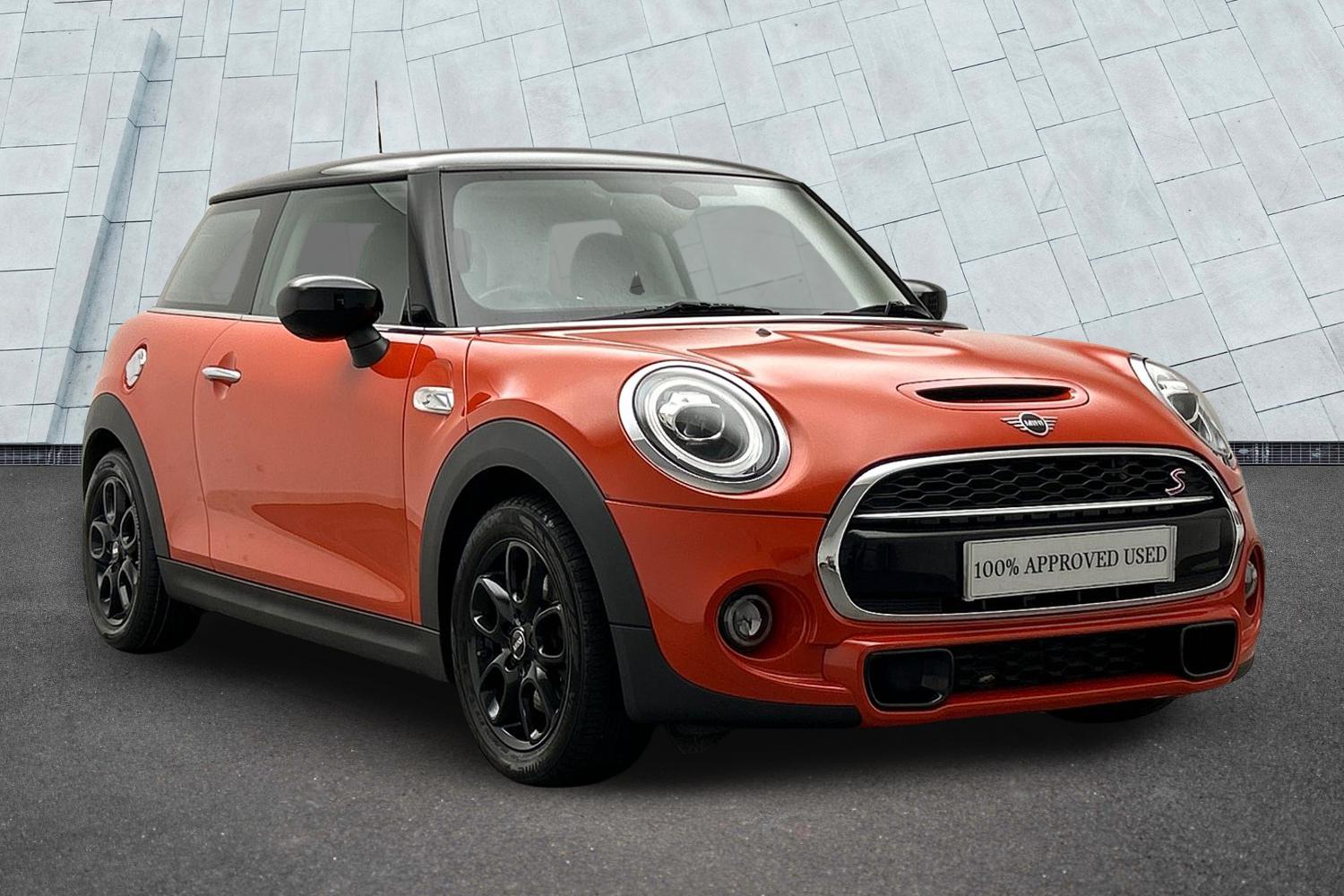 Main listing image - MINI Hatchback