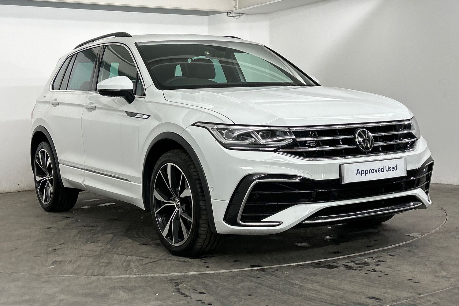 Main listing image - Volkswagen Tiguan