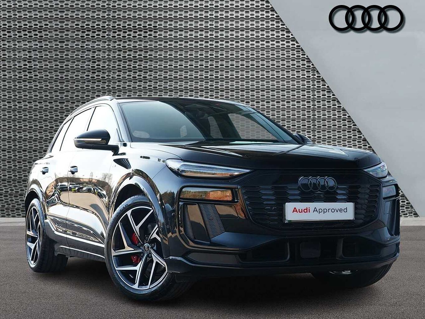 Main listing image - Audi Q6