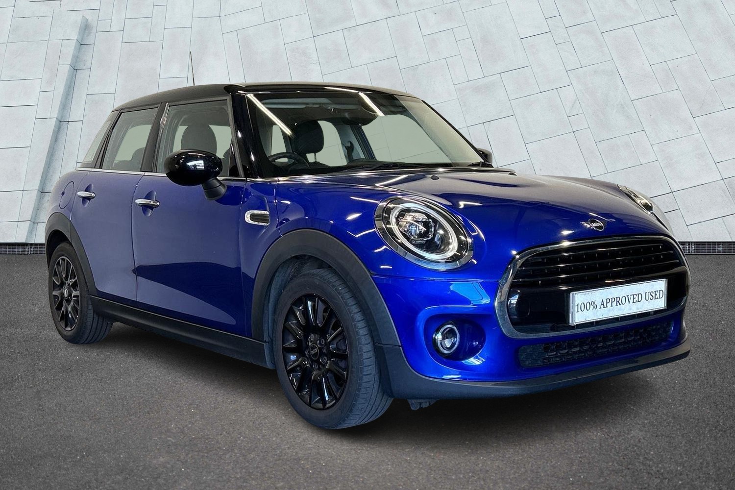 Main listing image - MINI Hatchback 5dr
