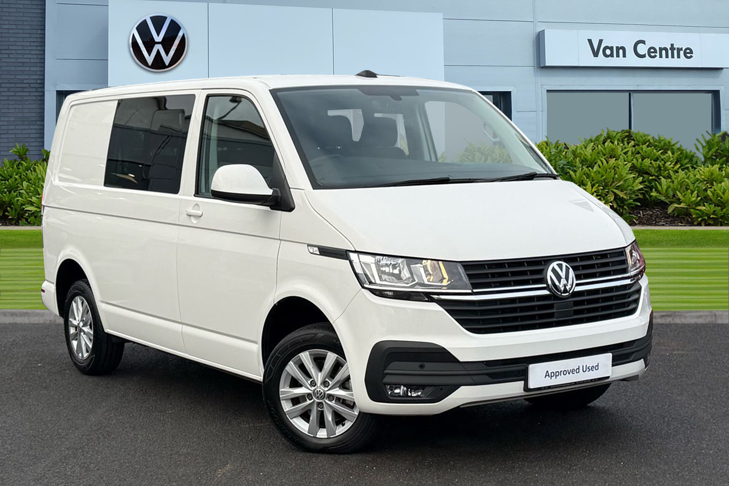 Main listing image - Volkswagen Transporter