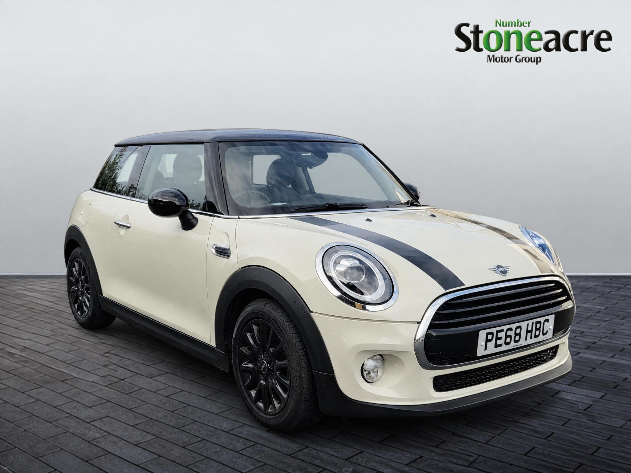 Main listing image - MINI Hatchback