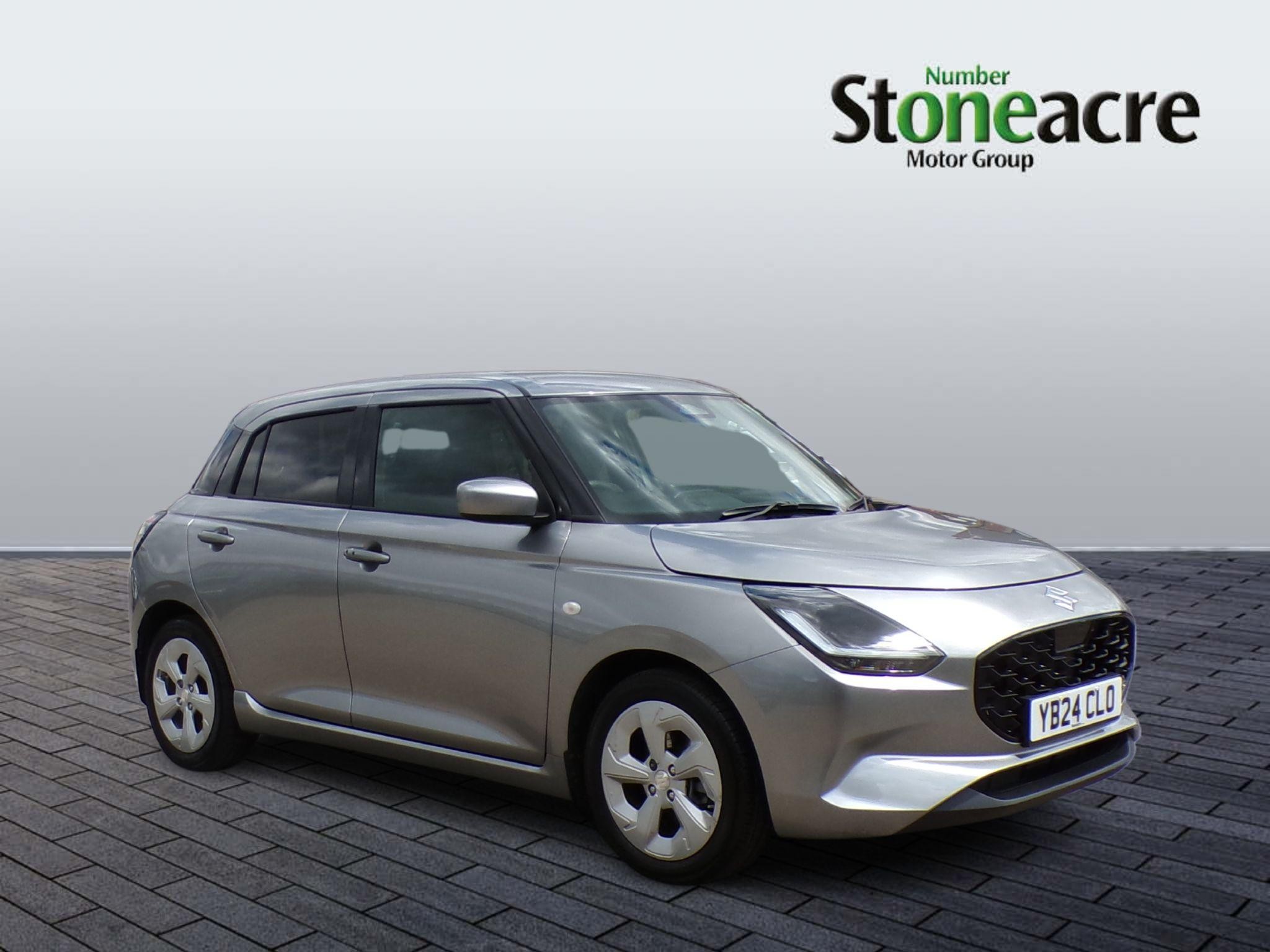Main listing image - Suzuki Swift
