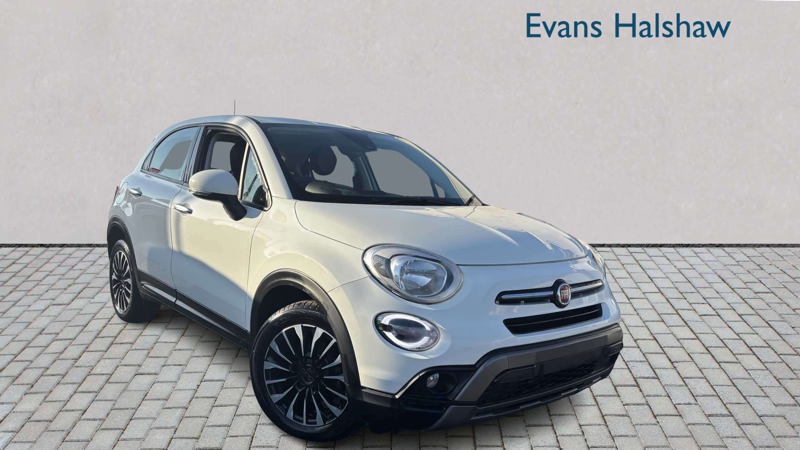 Main listing image - Fiat 500X