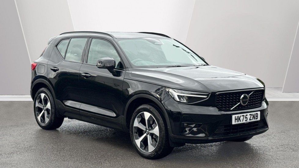 Main listing image - Volvo XC40