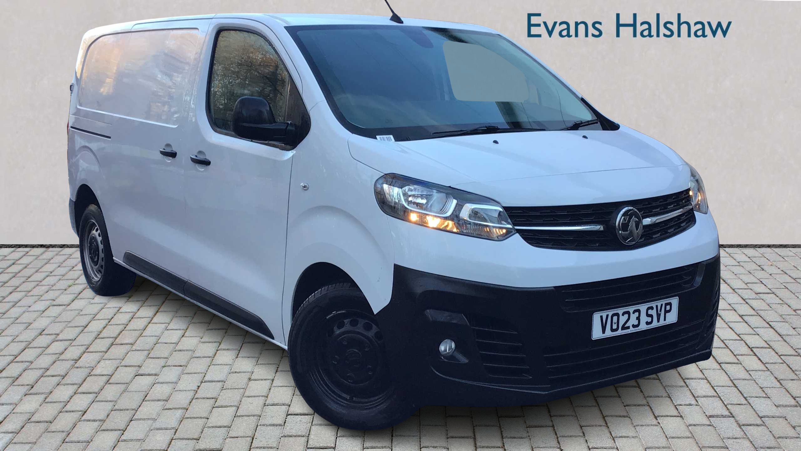 Main listing image - Vauxhall Vivaro