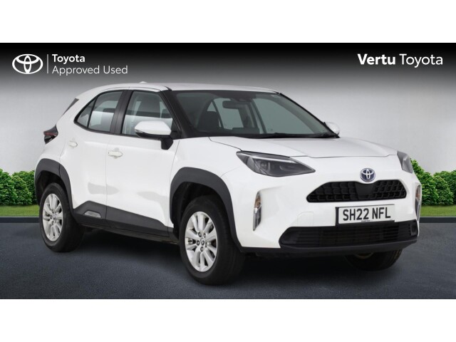 Main listing image - Toyota Yaris Cross