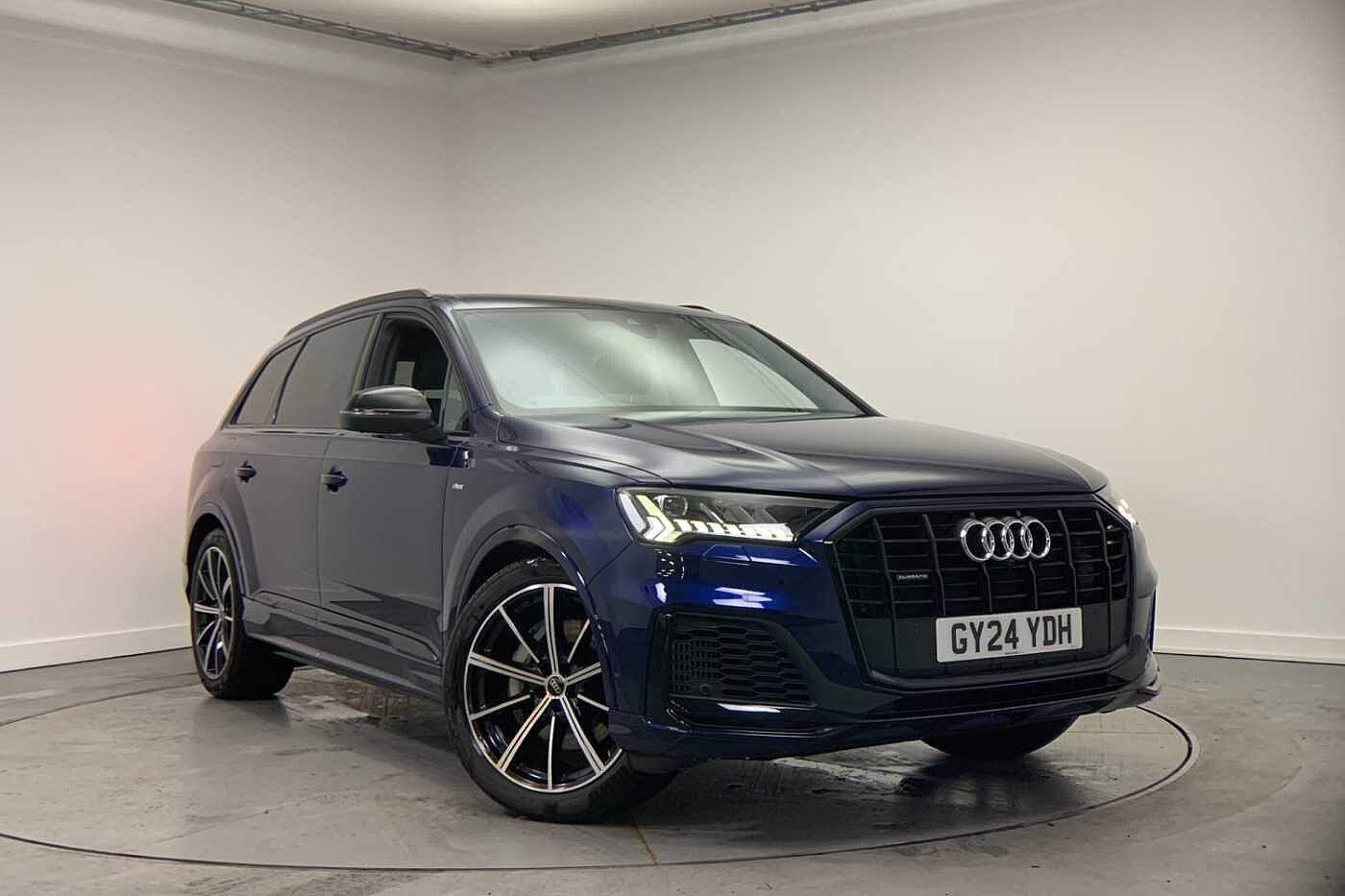 Main listing image - Audi Q7