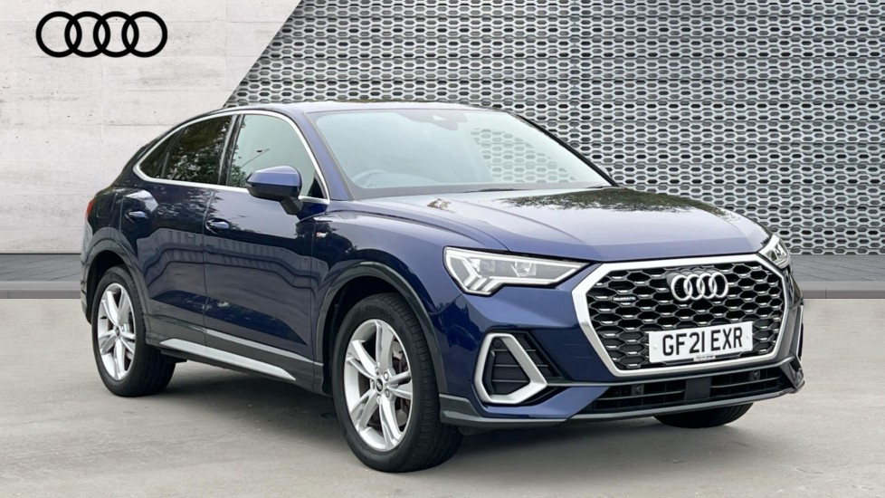 Main listing image - Audi Q3