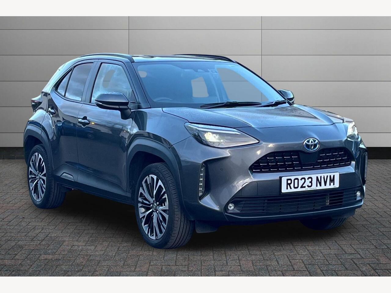 Main listing image - Toyota Yaris Cross