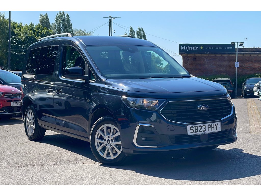 Main listing image - Ford Tourneo Connect