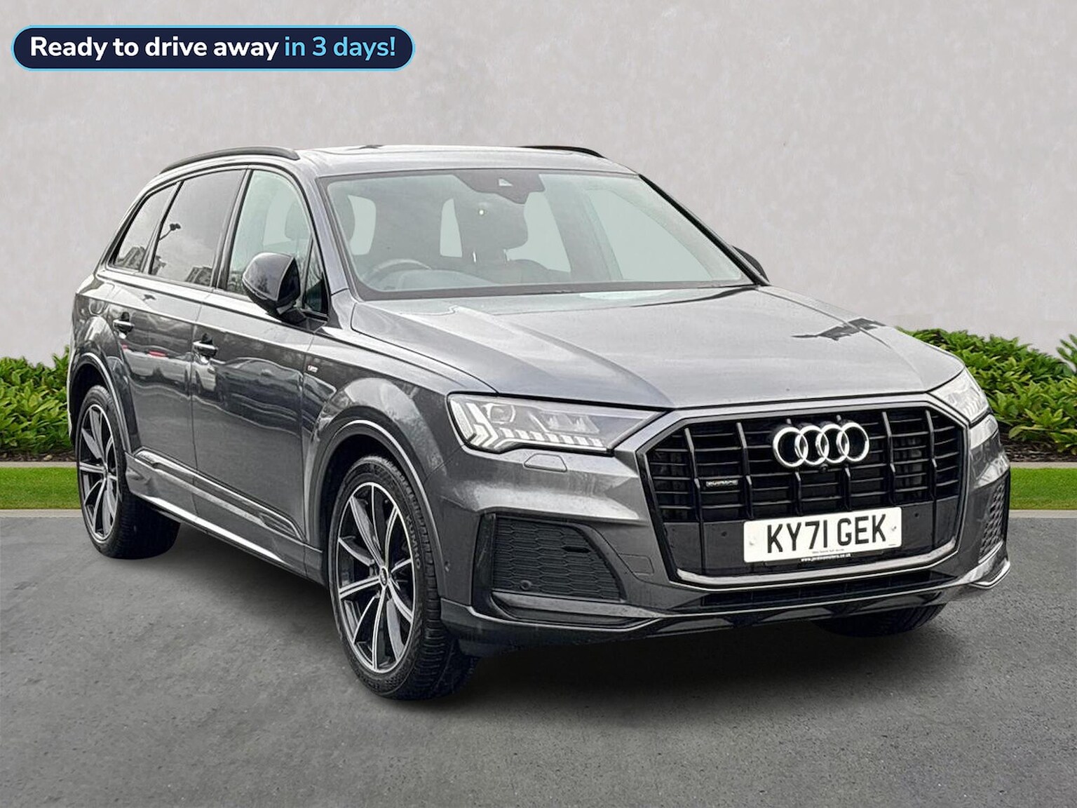 Main listing image - Audi Q7