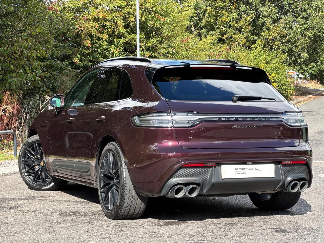 Main listing image - Porsche Macan