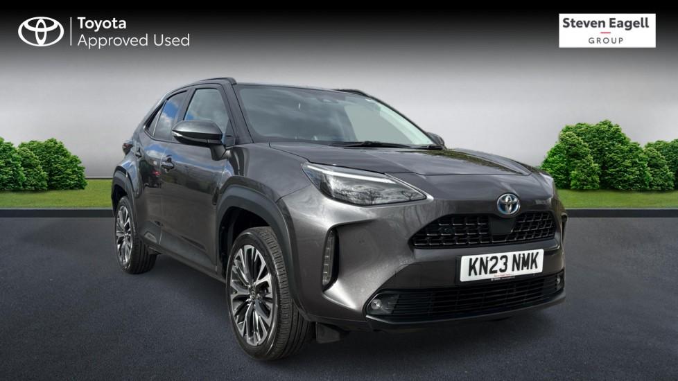 Main listing image - Toyota Yaris Cross