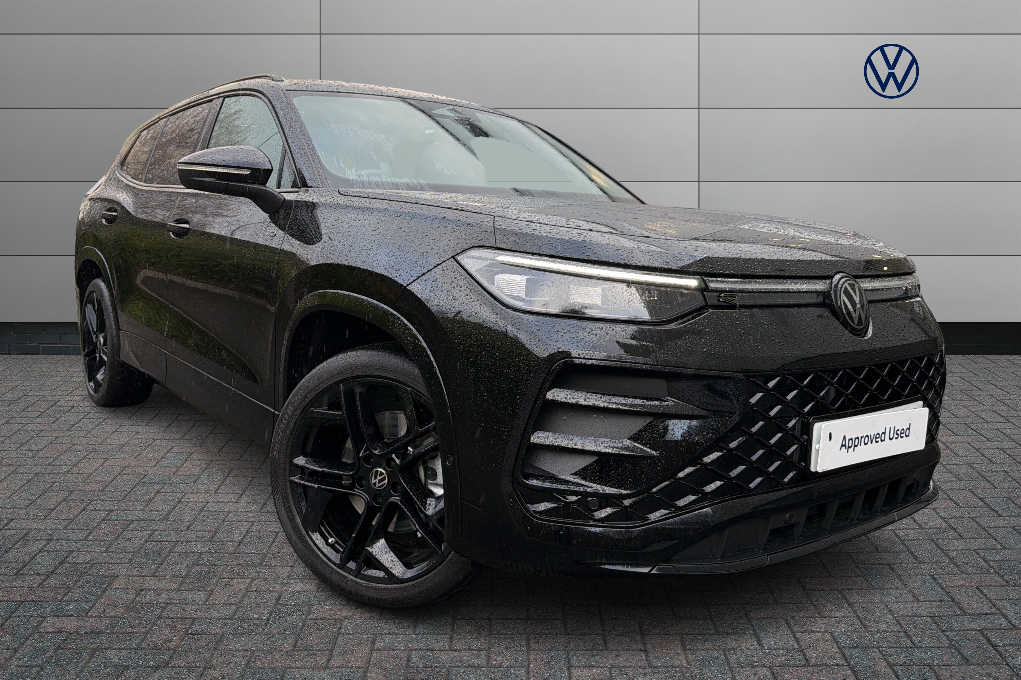 Main listing image - Volkswagen Tayron