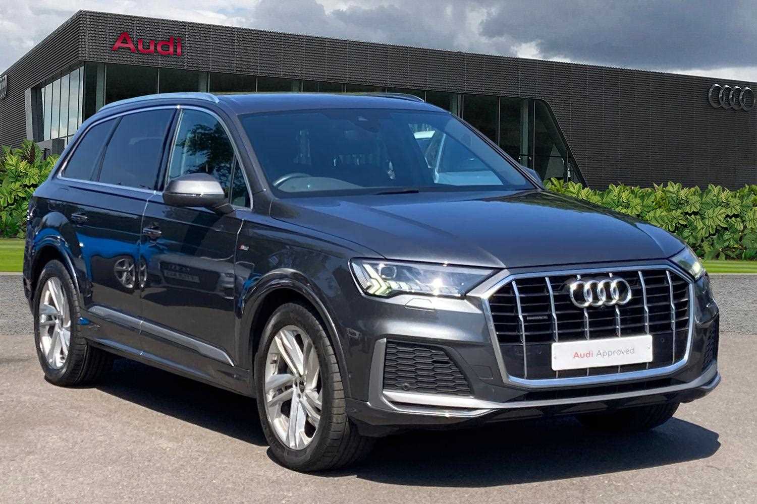 Main listing image - Audi Q7