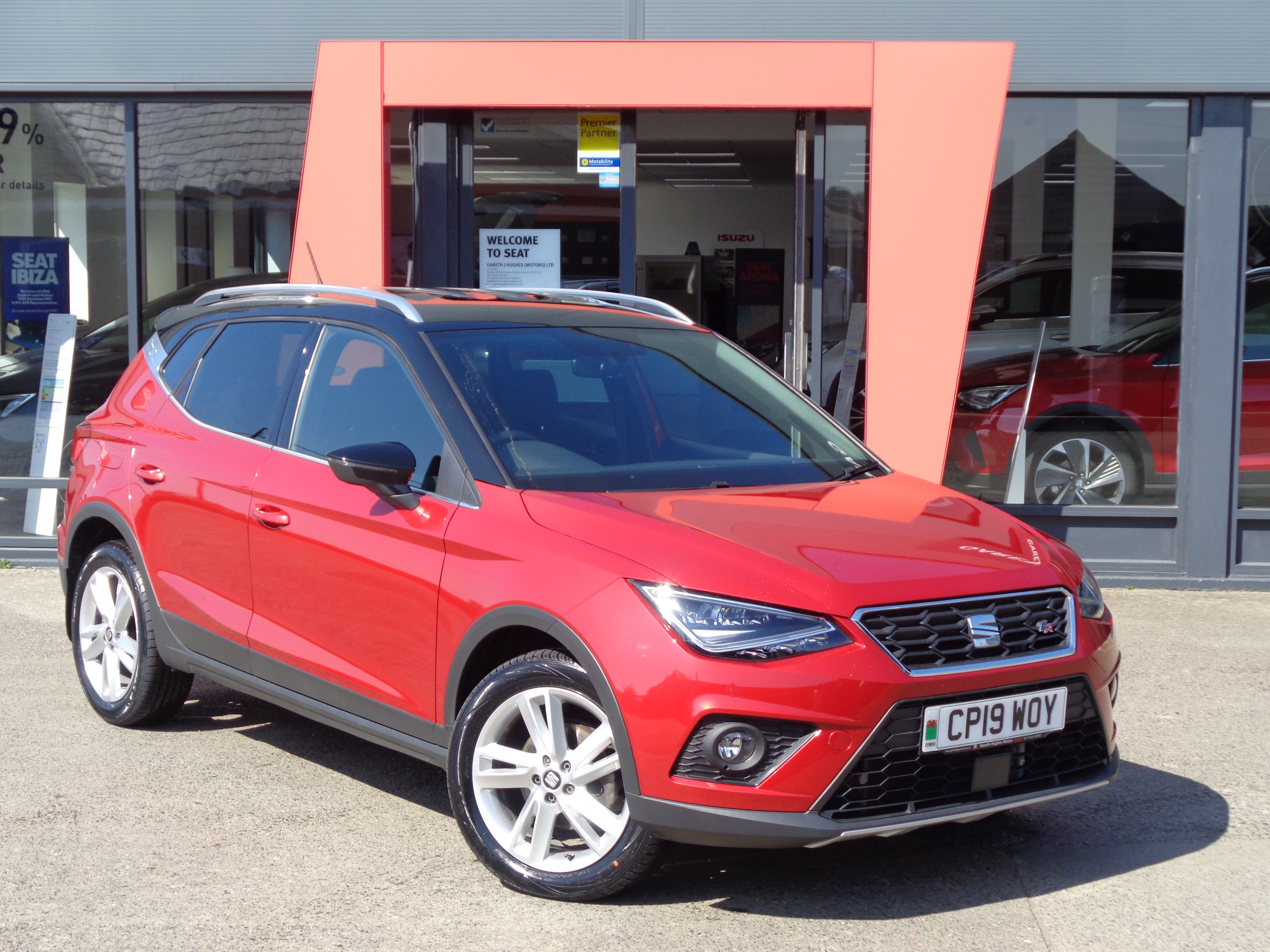 Main listing image - SEAT Arona