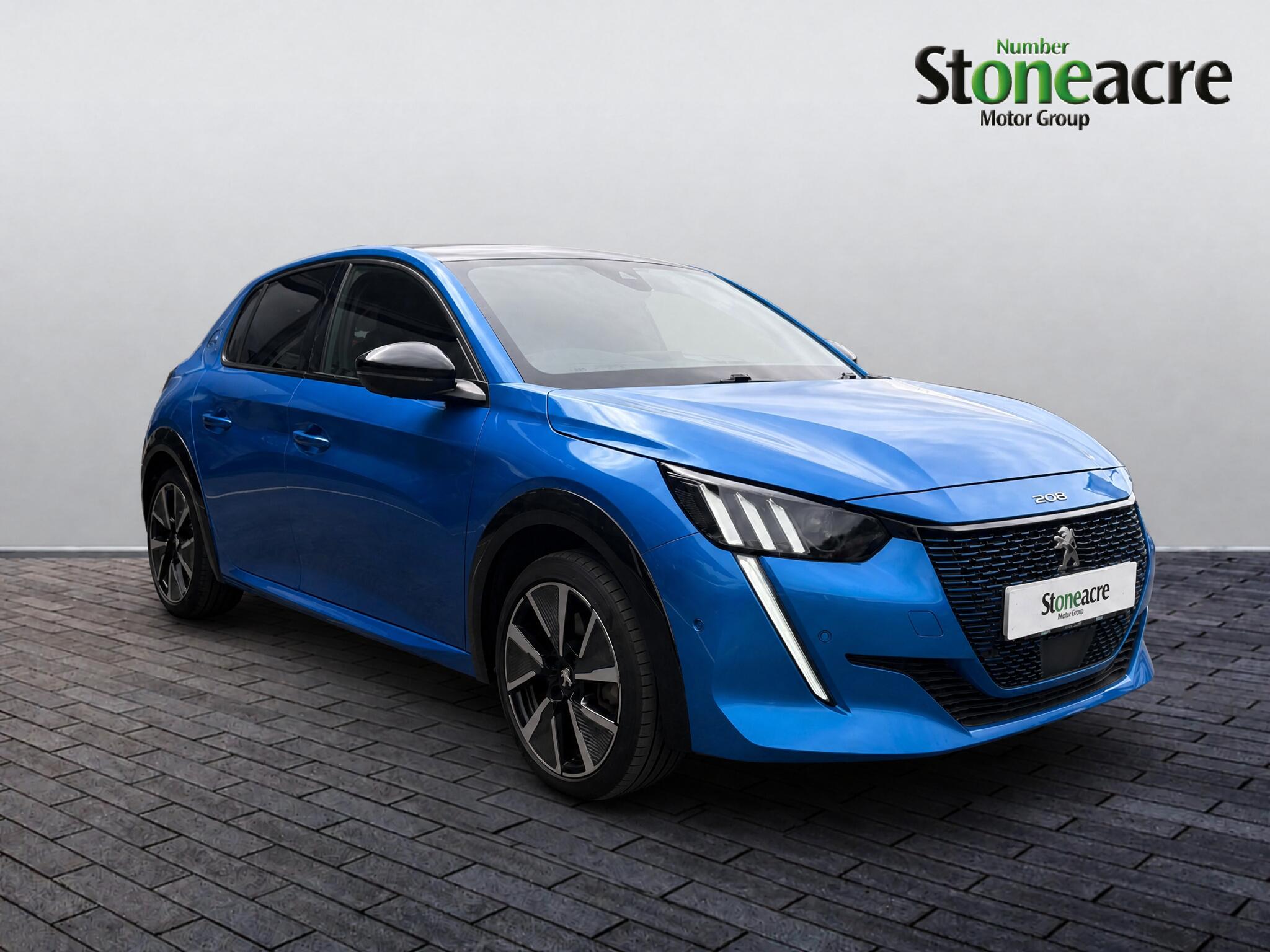 Main listing image - Peugeot 208