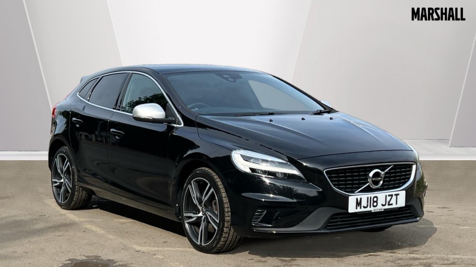 Main listing image - Volvo V40