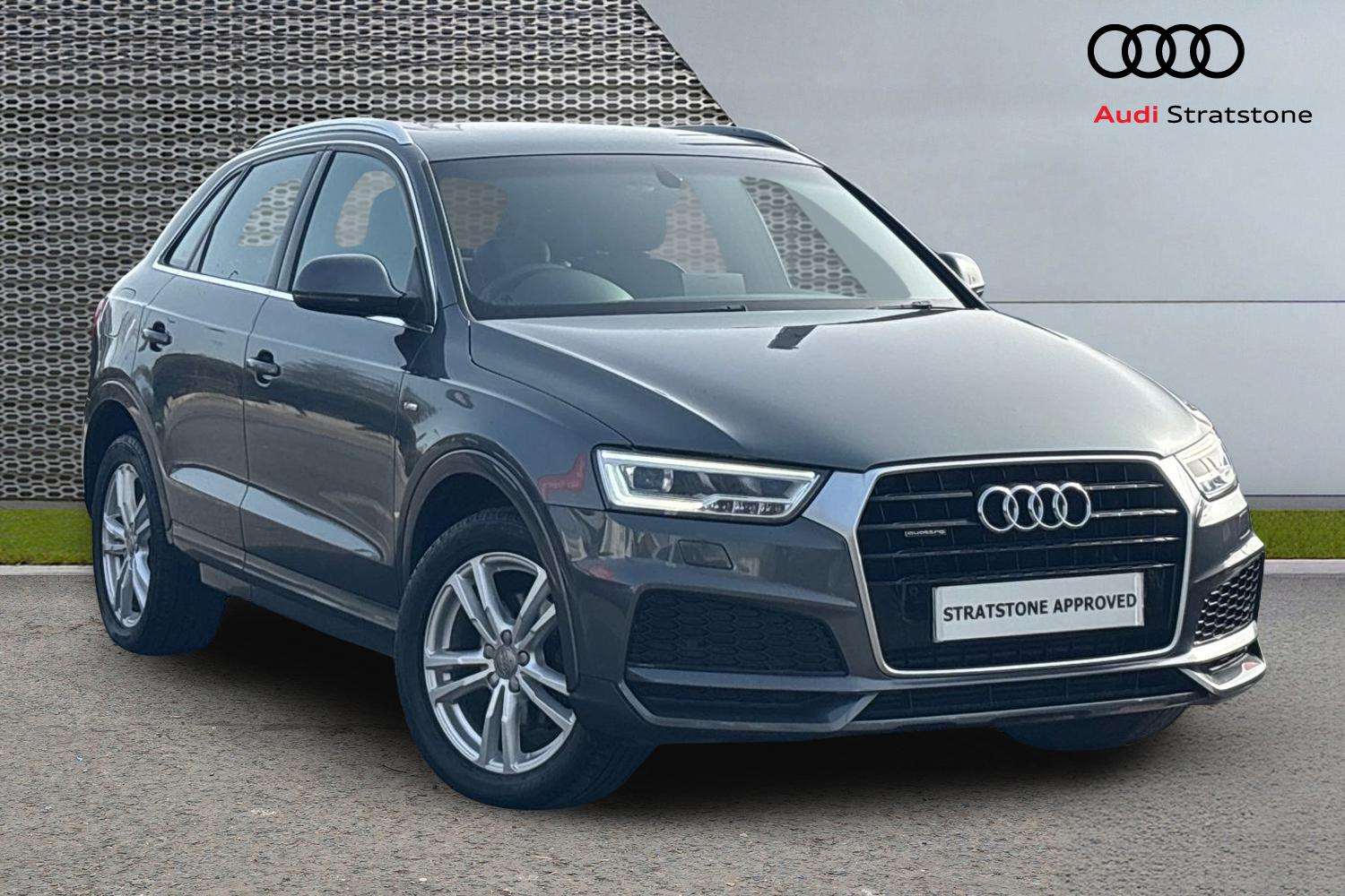 Main listing image - Audi Q3
