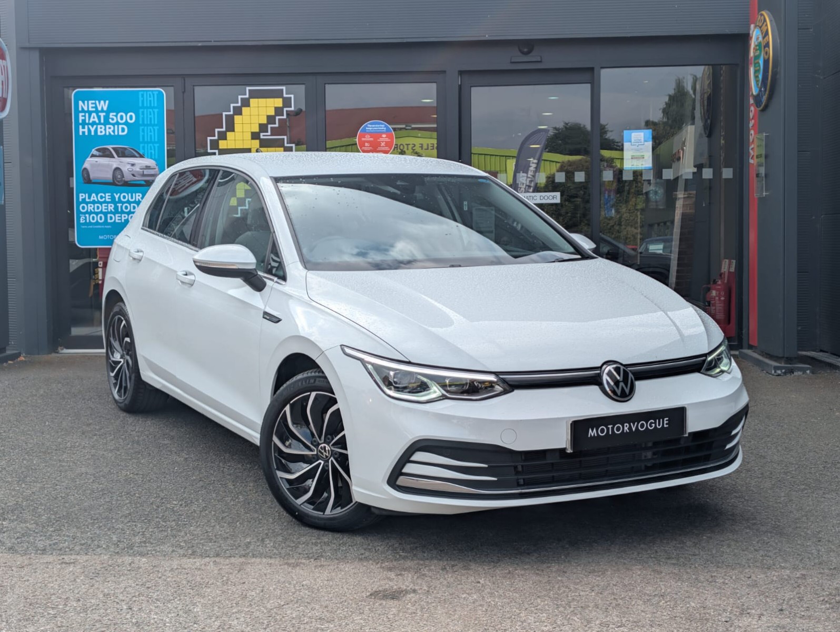 Main listing image - Volkswagen Golf