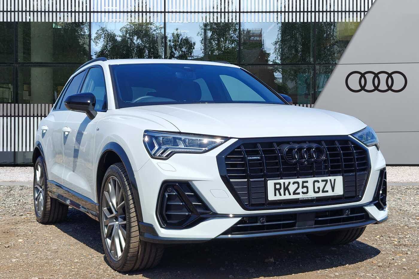 Main listing image - Audi Q3