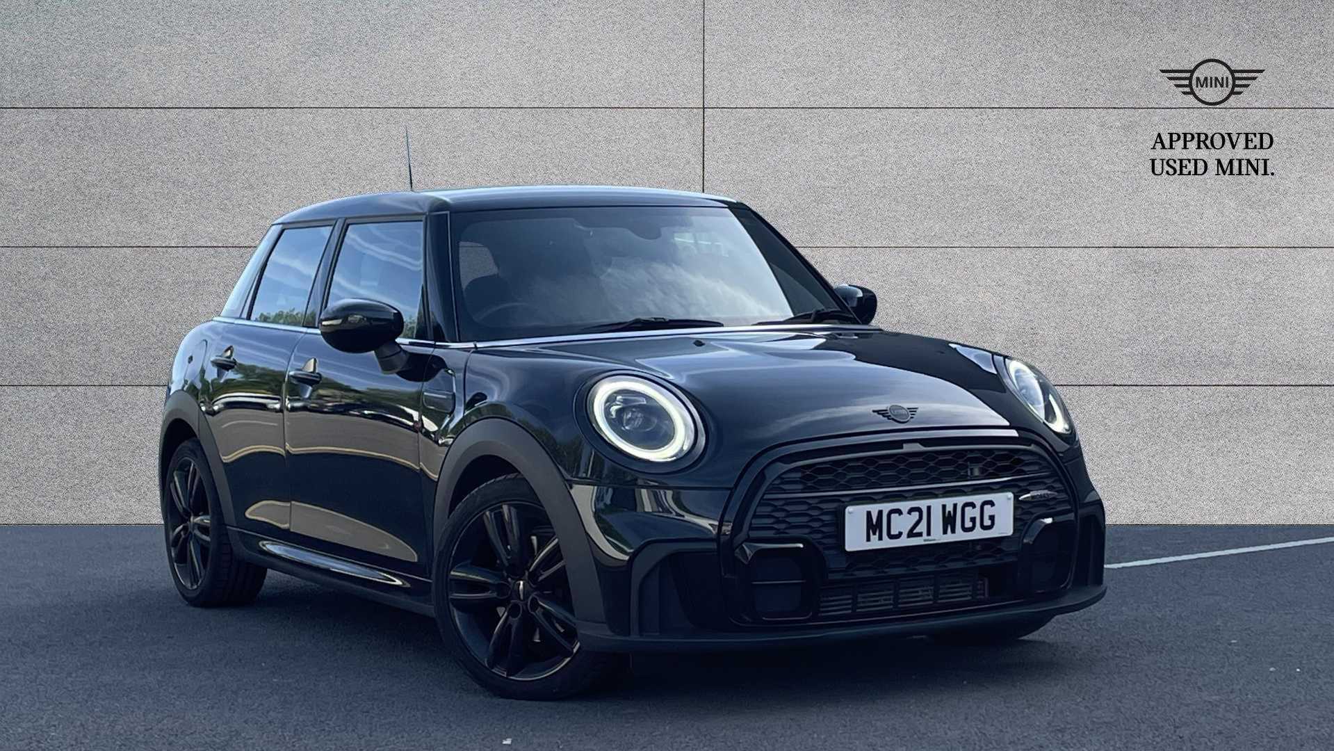 Main listing image - MINI Hatchback 5dr