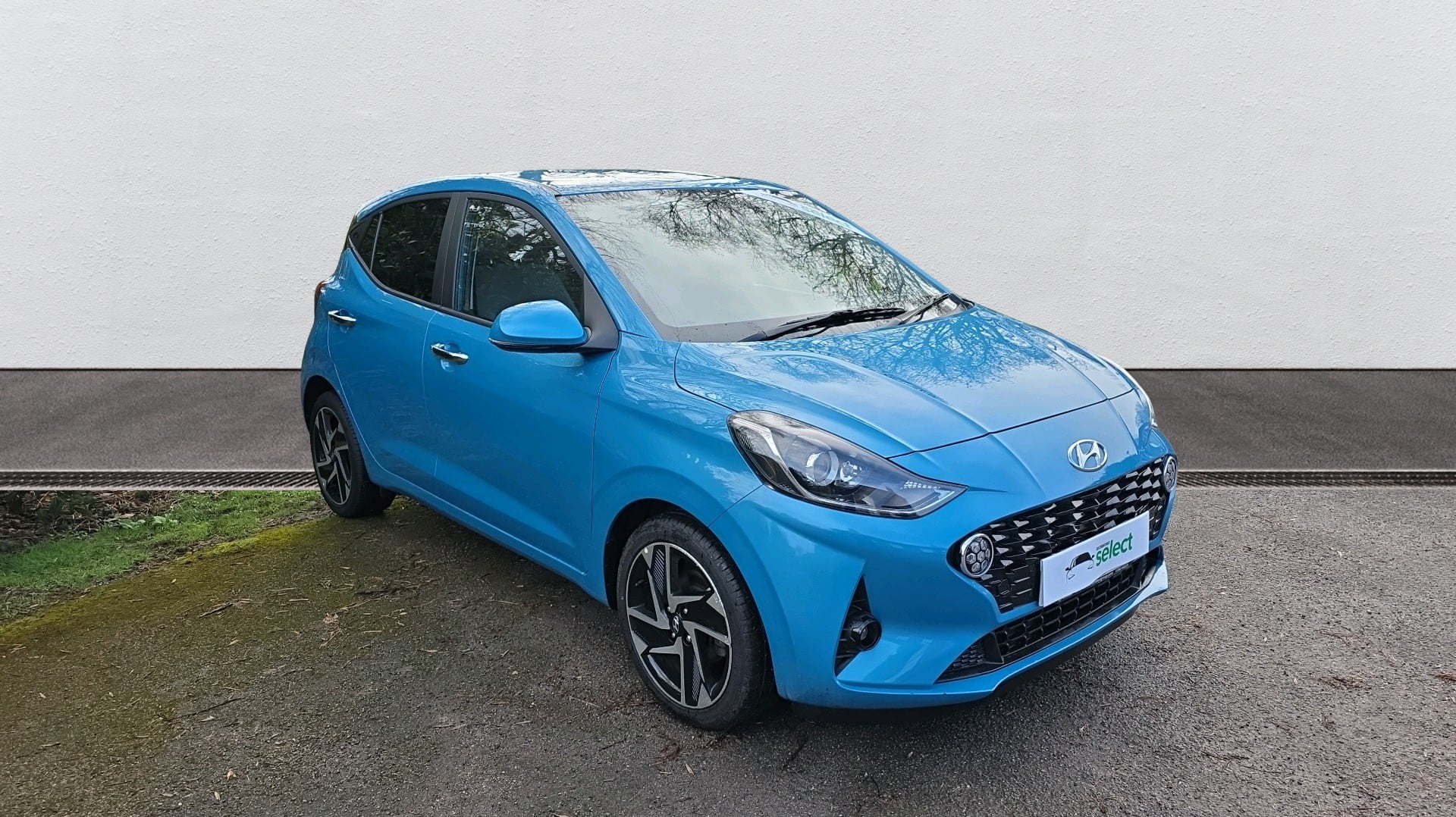 Main listing image - Hyundai i10