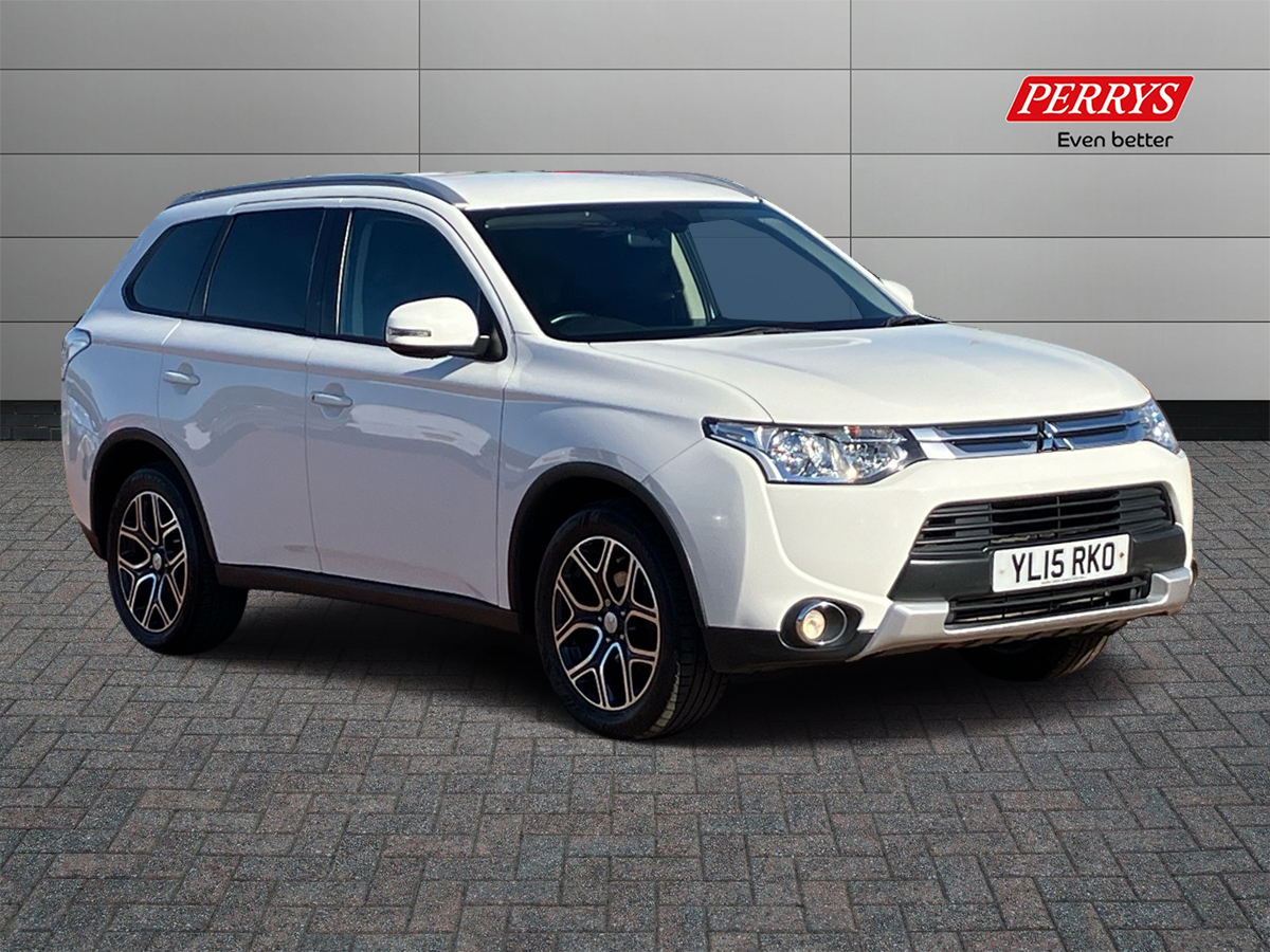 Main listing image - Mitsubishi Outlander