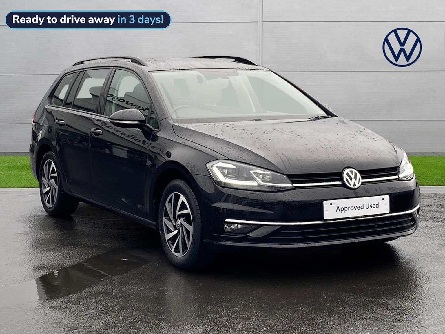 Main listing image - Volkswagen Golf Estate