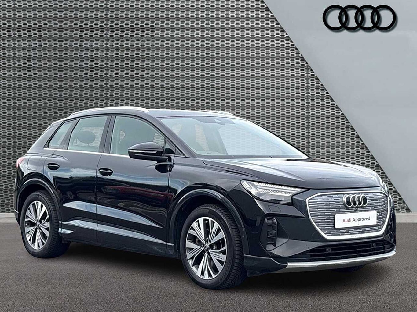 Main listing image - Audi Q4