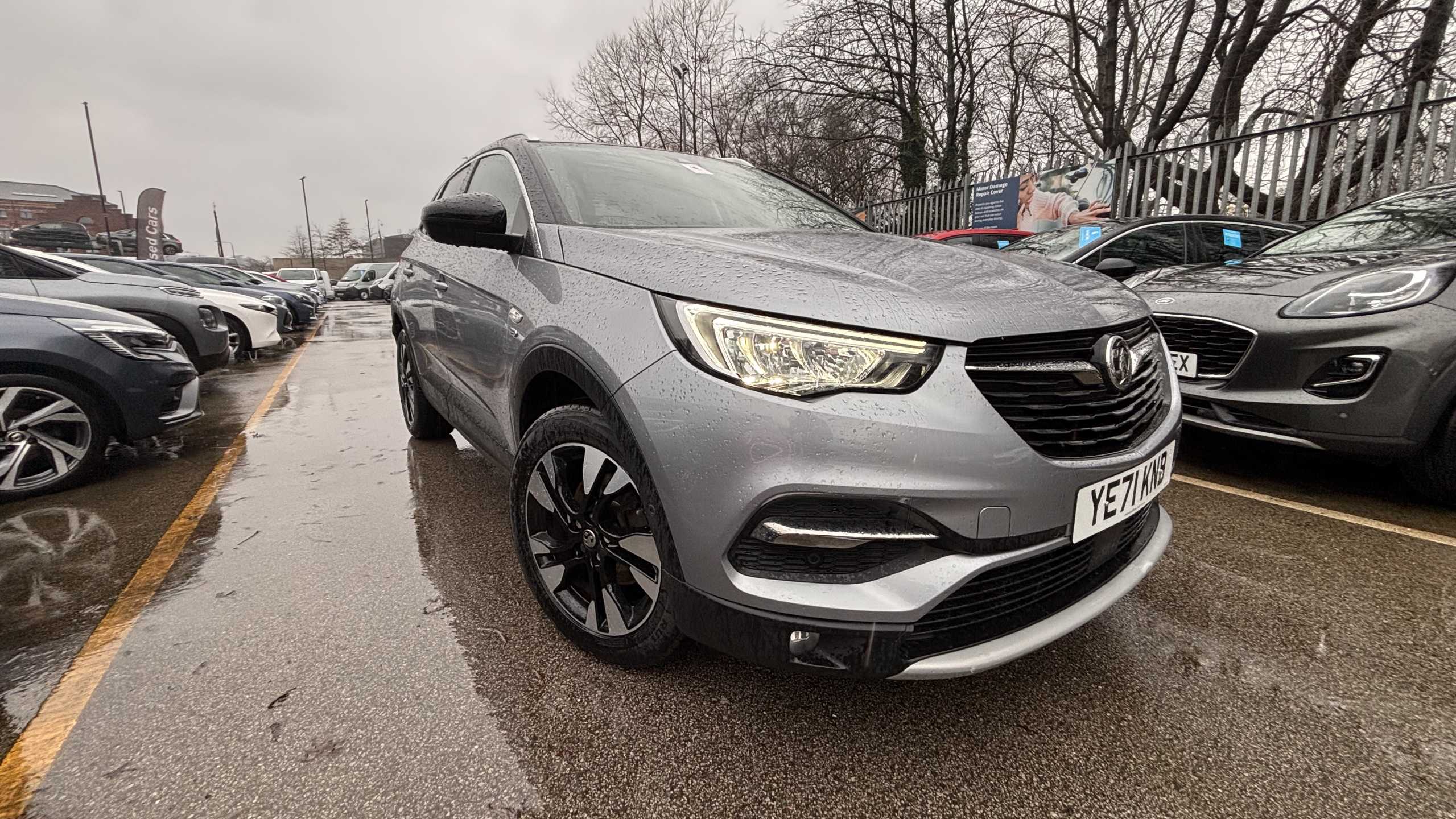 Main listing image - Vauxhall Grandland X
