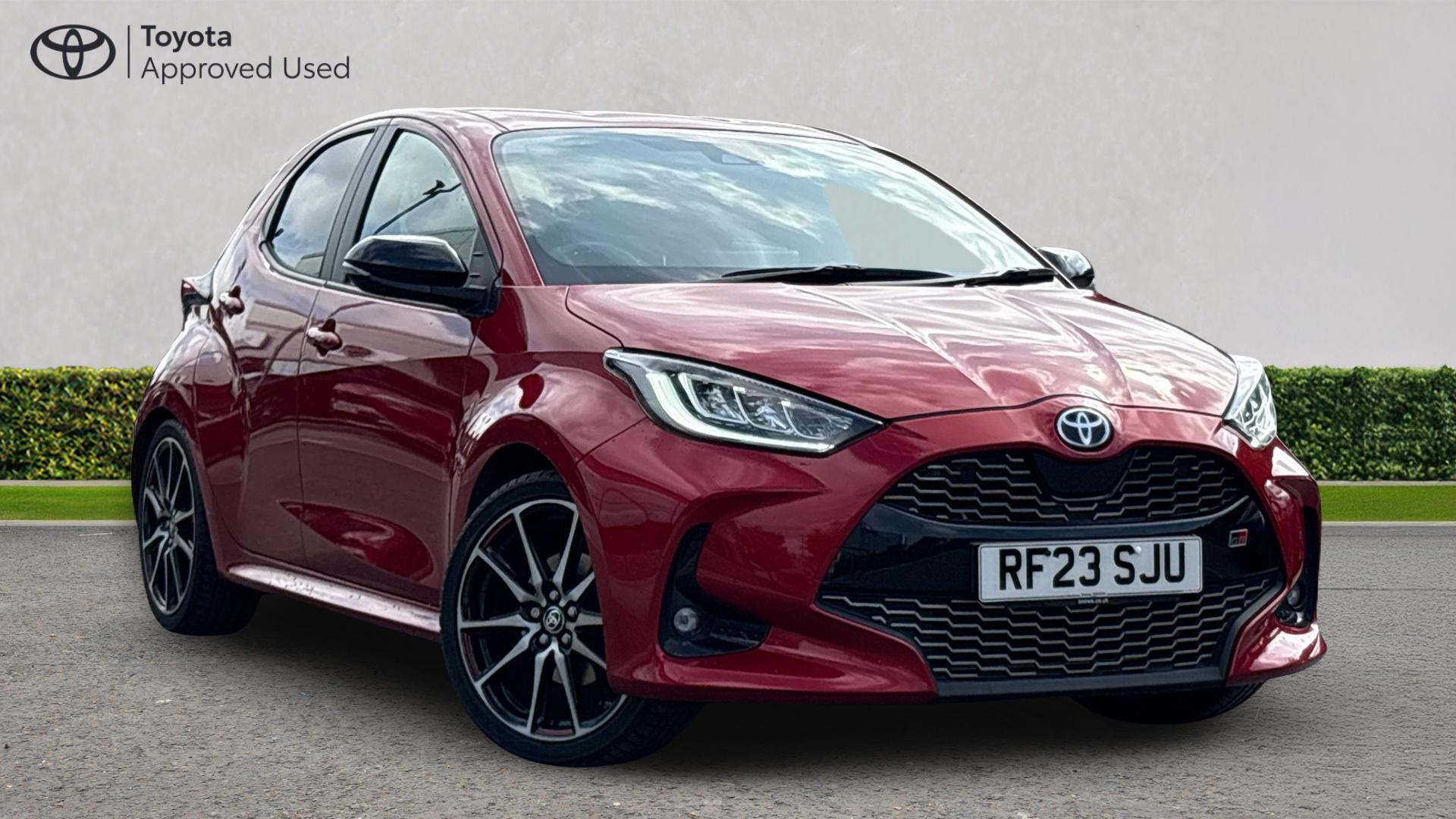 Main listing image - Toyota Yaris