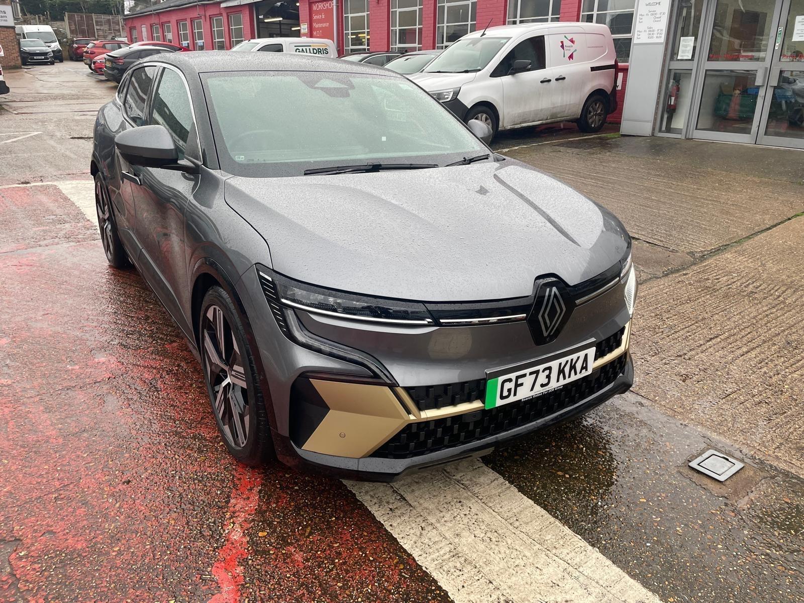 Main listing image - Renault Megane E Tech