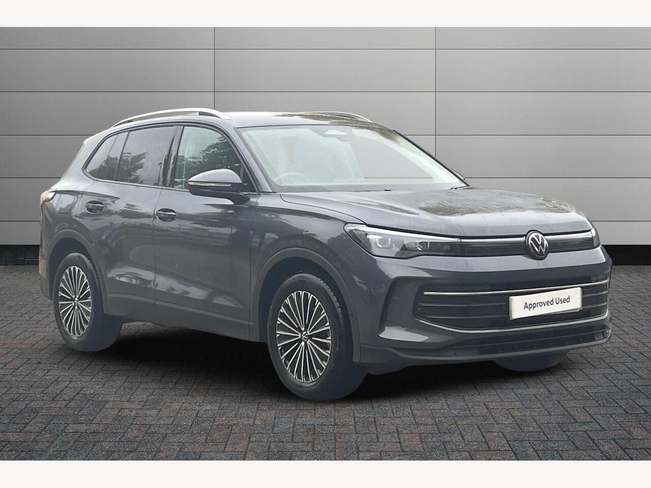 Main listing image - Volkswagen Tiguan
