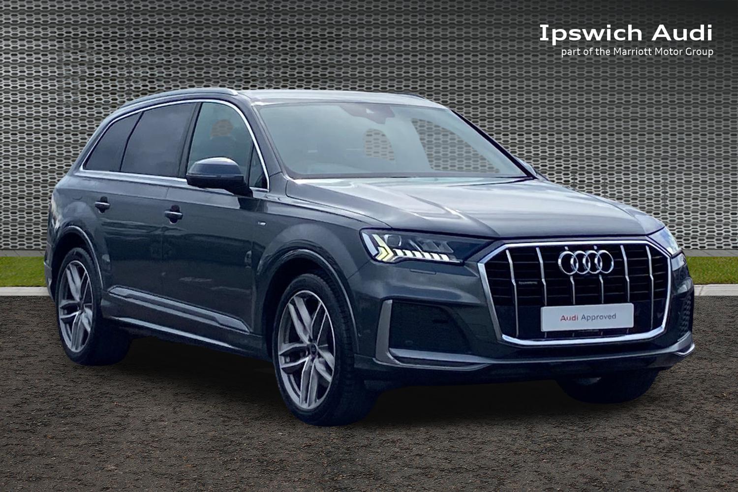 Main listing image - Audi Q7