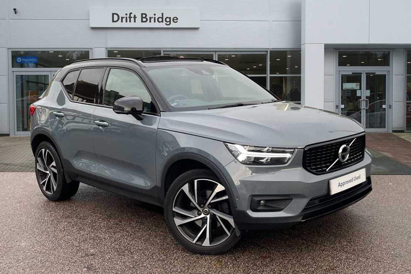 Main listing image - Volvo XC40