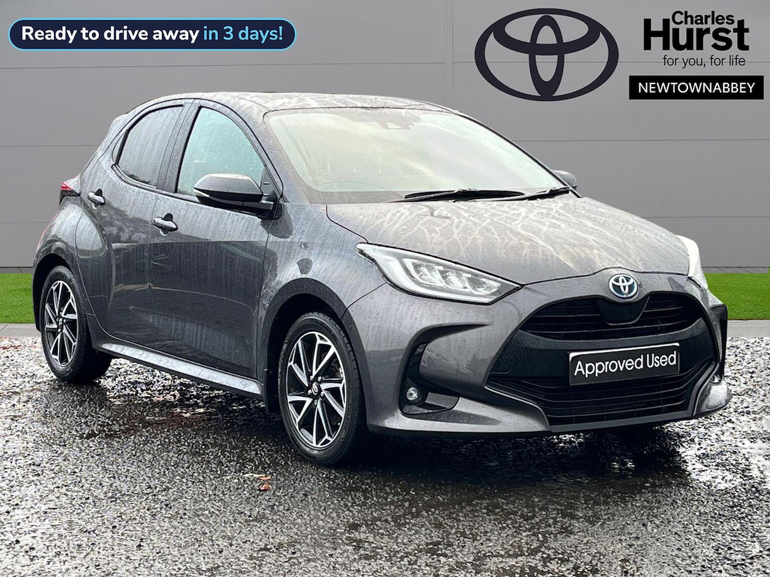 Main listing image - Toyota Yaris