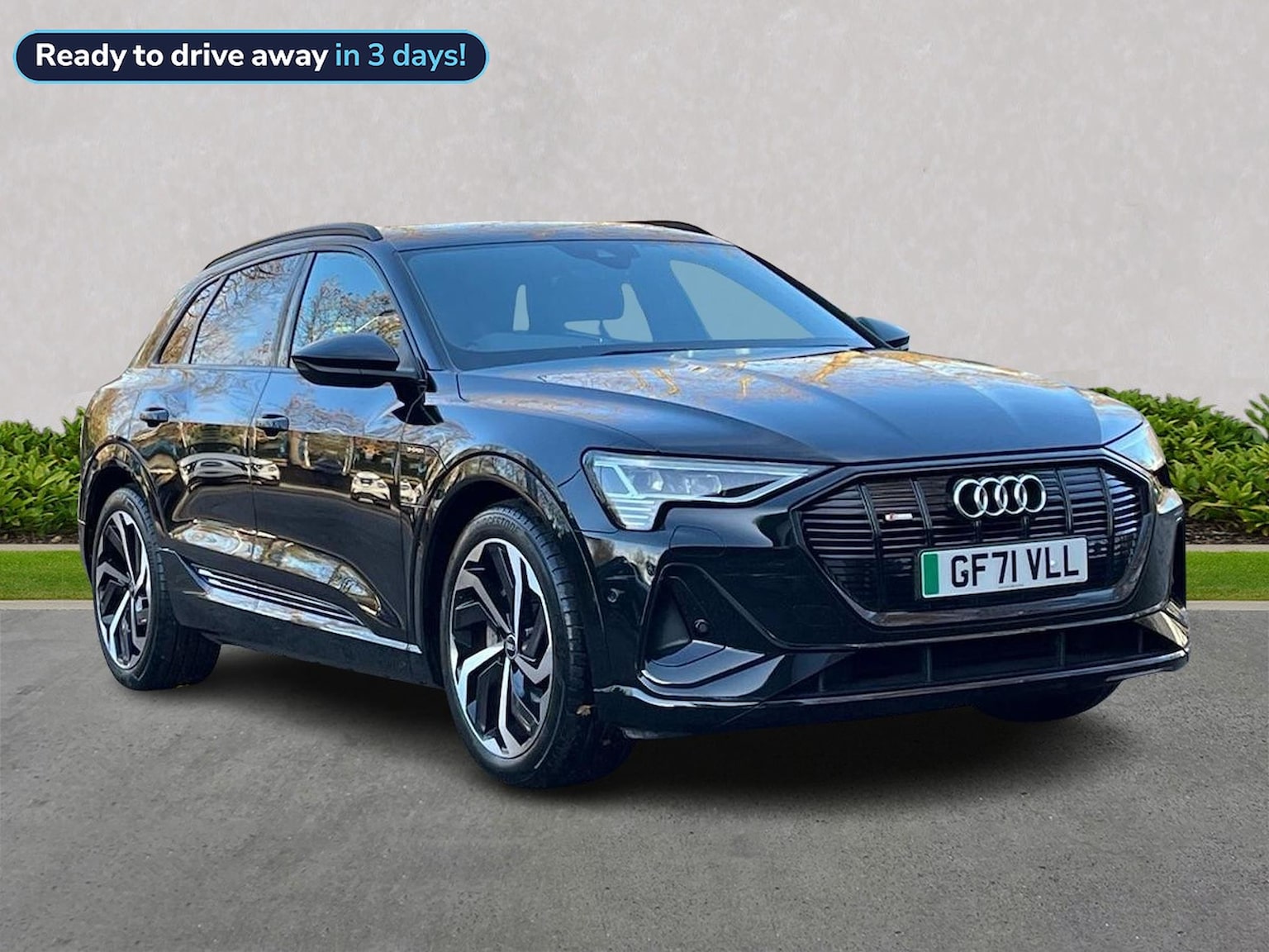 Main listing image - Audi e-tron