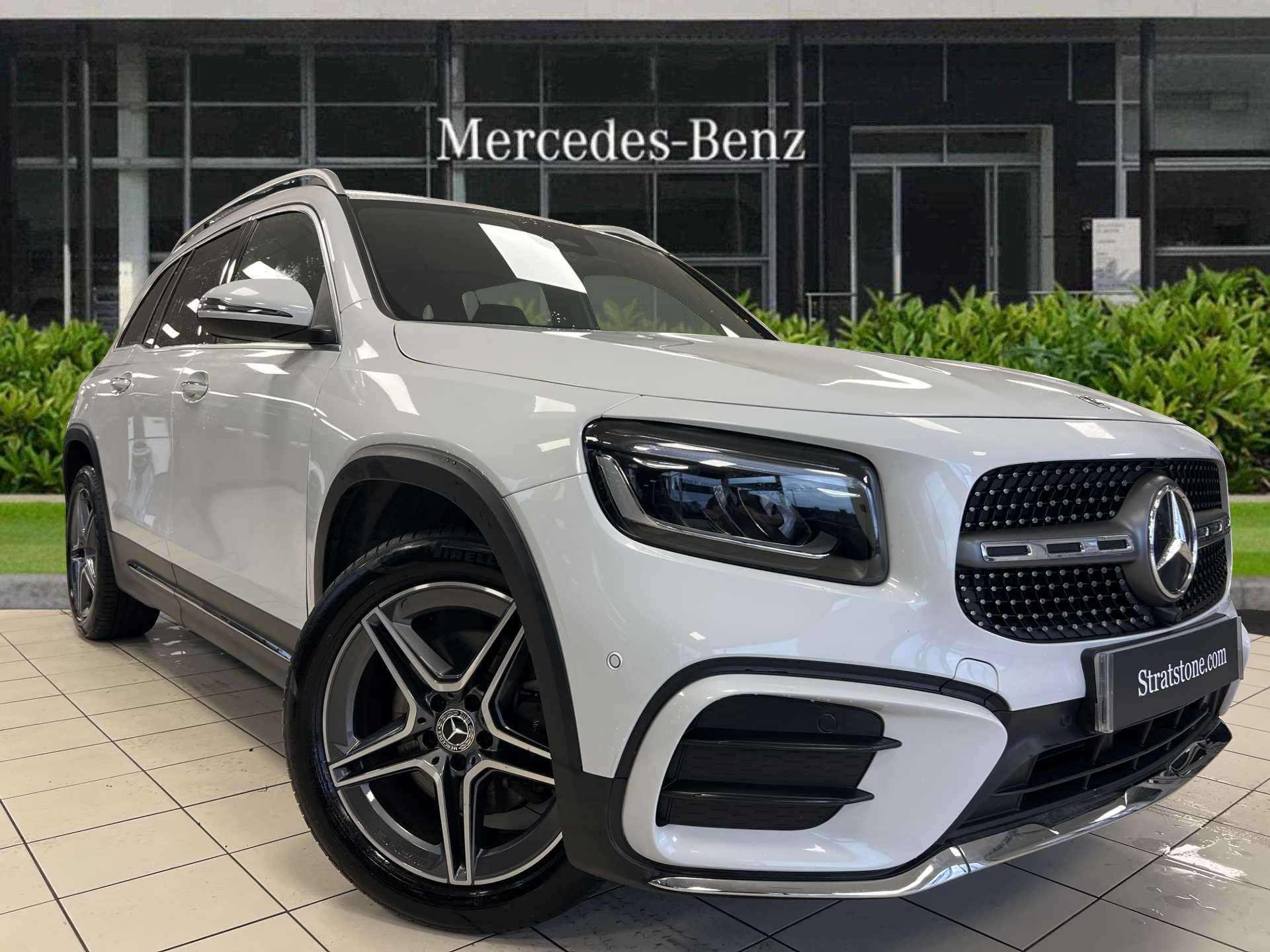 Main listing image - Mercedes-Benz GLB