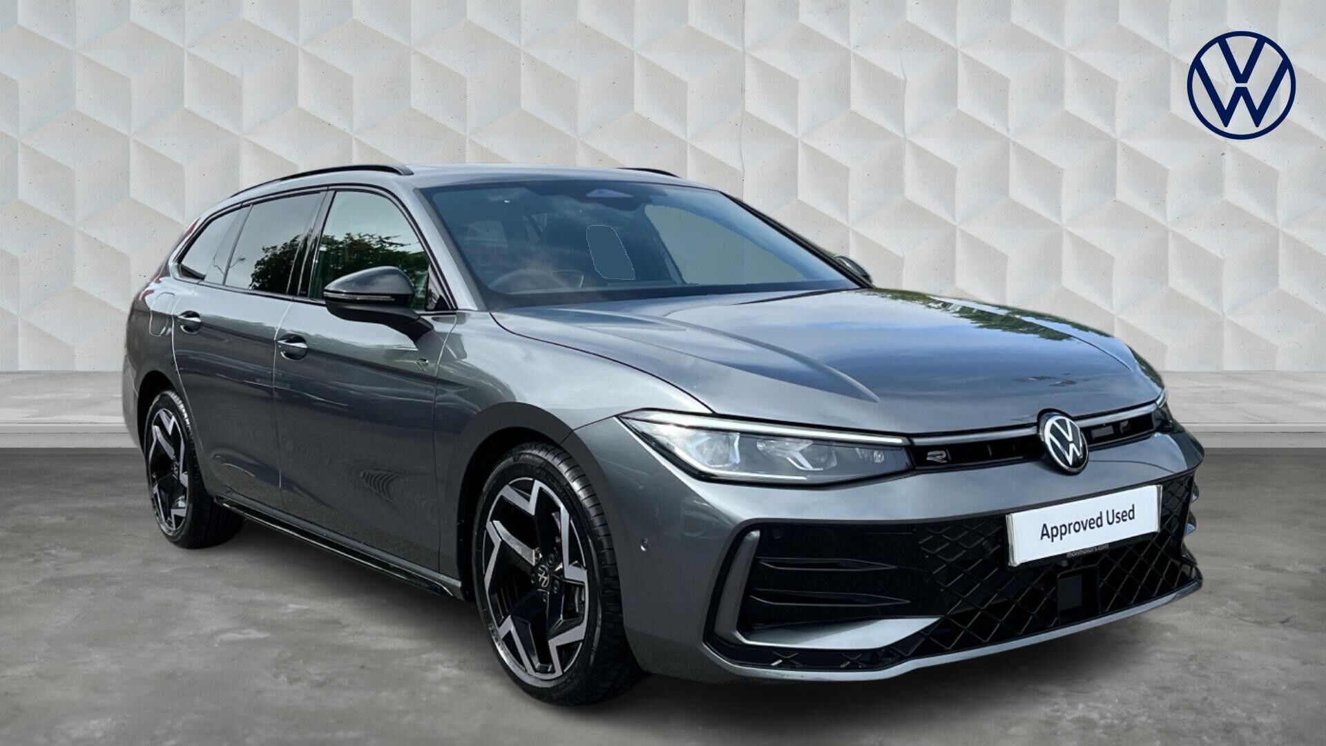 Main listing image - Volkswagen Passat