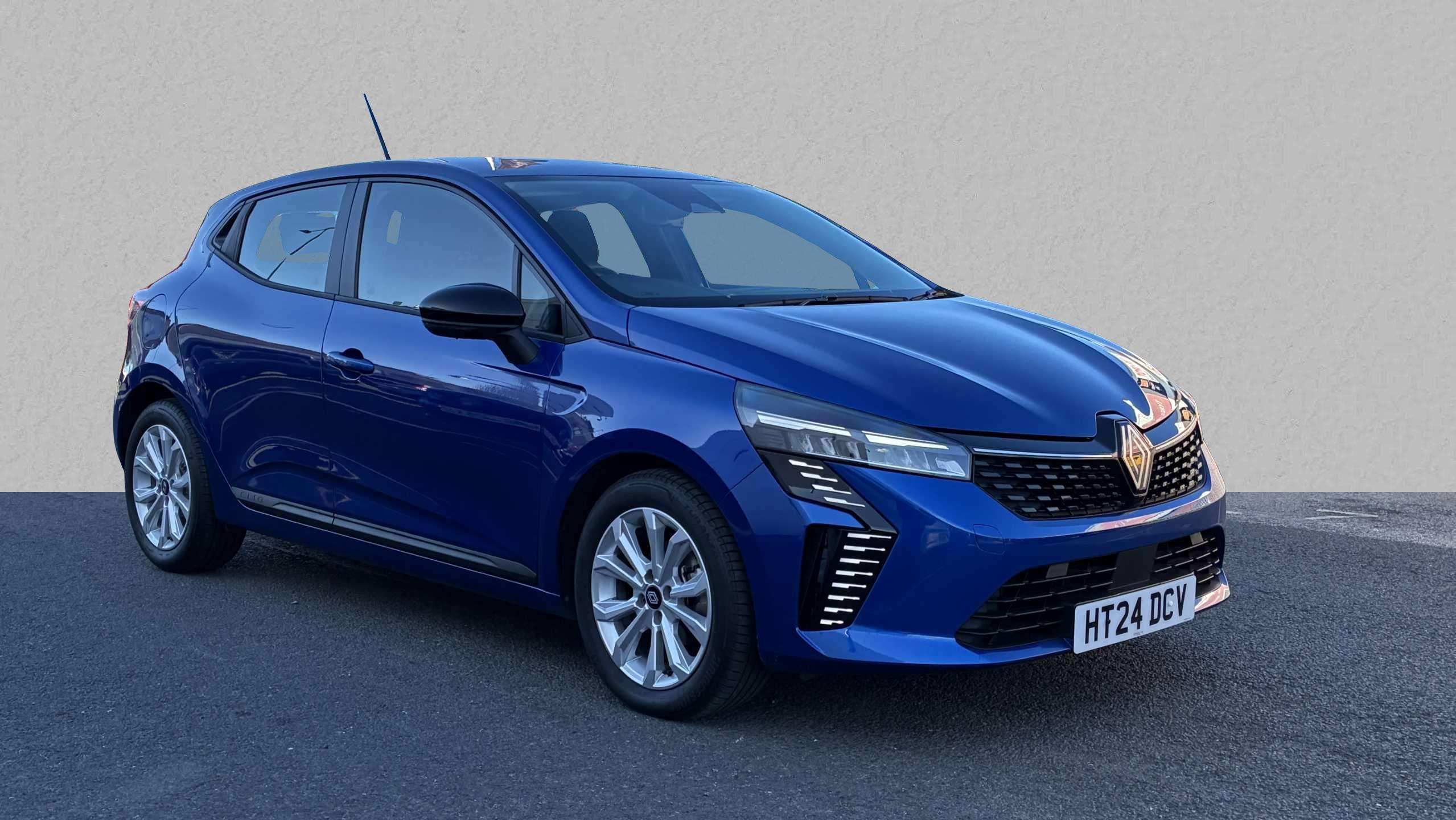 Main listing image - Renault Clio