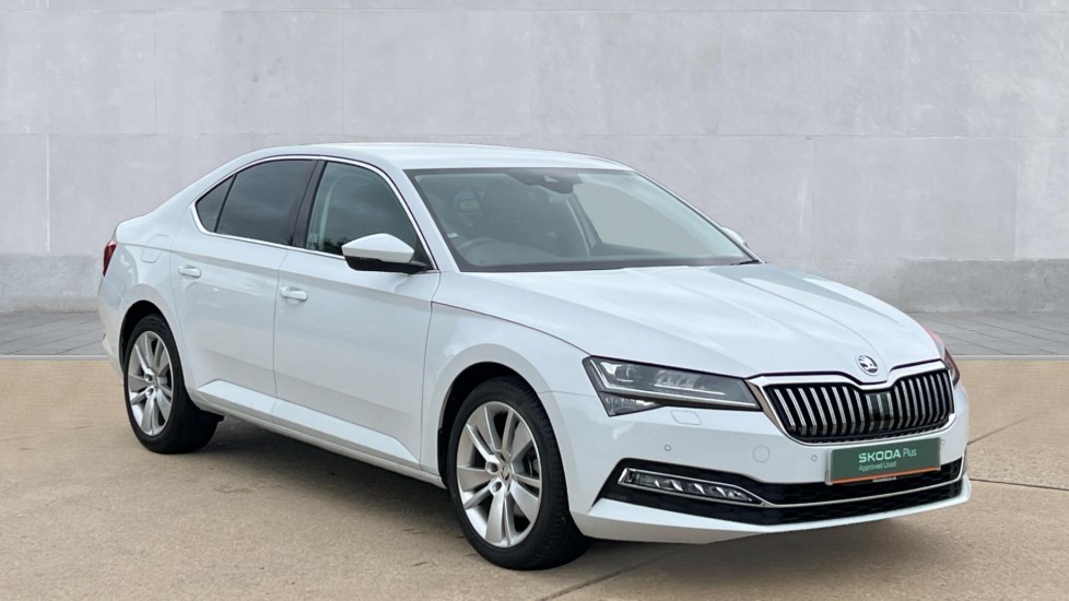 Main listing image - Skoda Superb