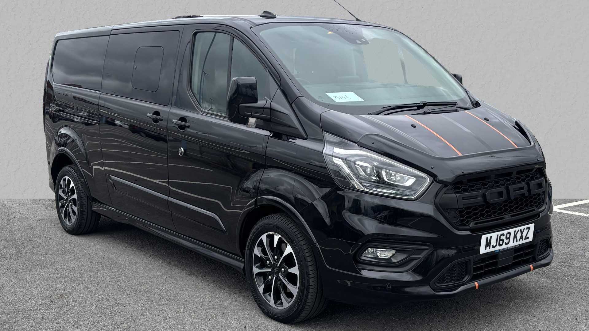 Main listing image - Ford Transit Custom