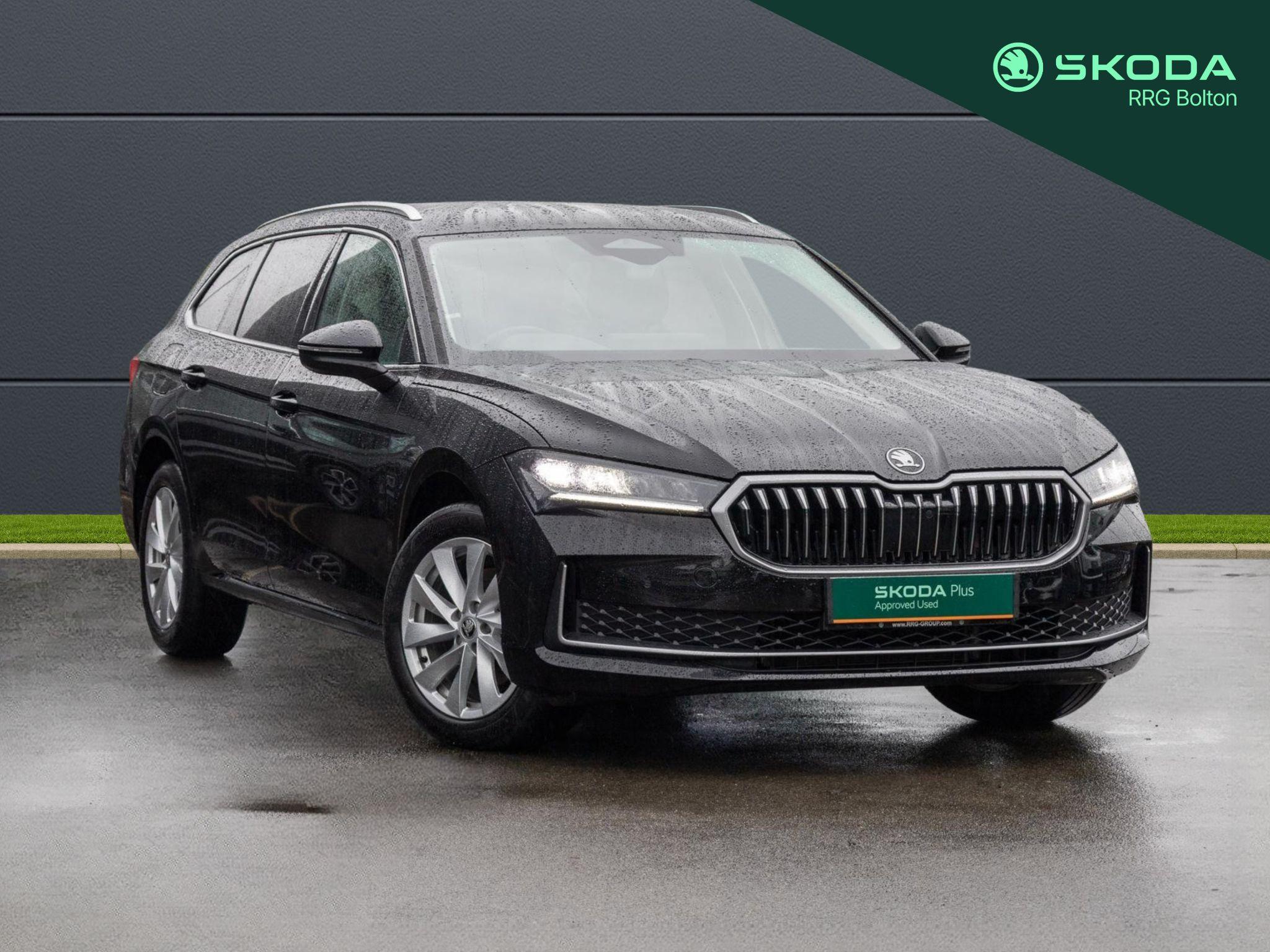 Main listing image - Skoda Superb Estate